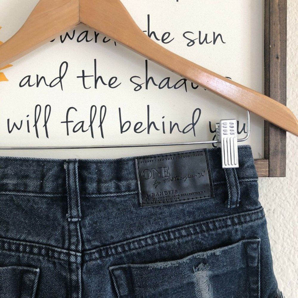 One by Oneteaspoon Bandits Button Fly Shorts - Picture 5 of 8